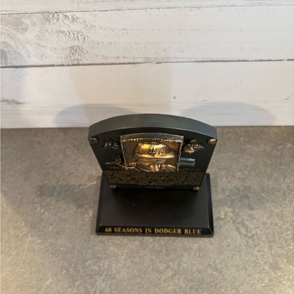 SGA Los Angeles Dodgers Tommy Lasorda Hall of Fame Mini Plaque - Picture 3 of 11